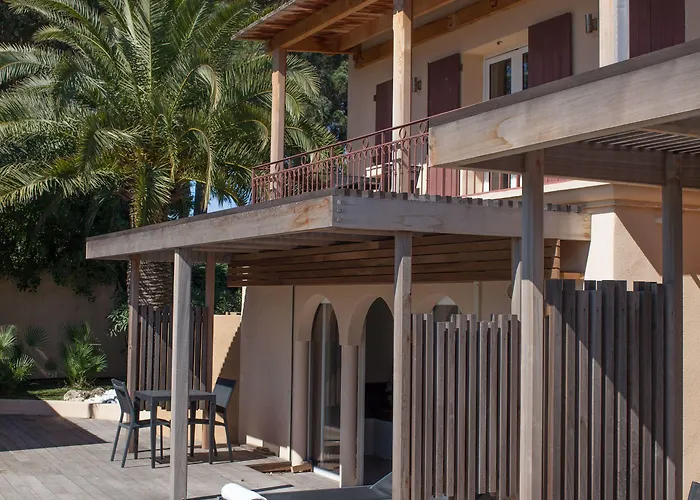 Cosy, & 5* Saint-Tropez