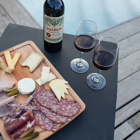 Cosy, & Saint-Tropez