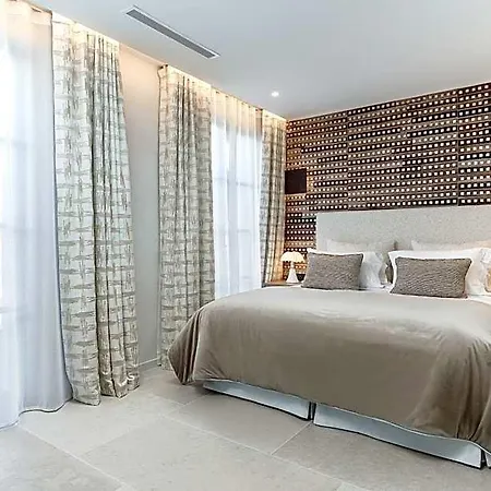 Cosy, & מלון 5*